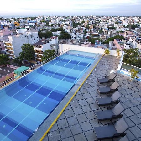 โฮเทล อทิธิ Hotel ปอนดิเชอรี ภายนอก รูปภาพ